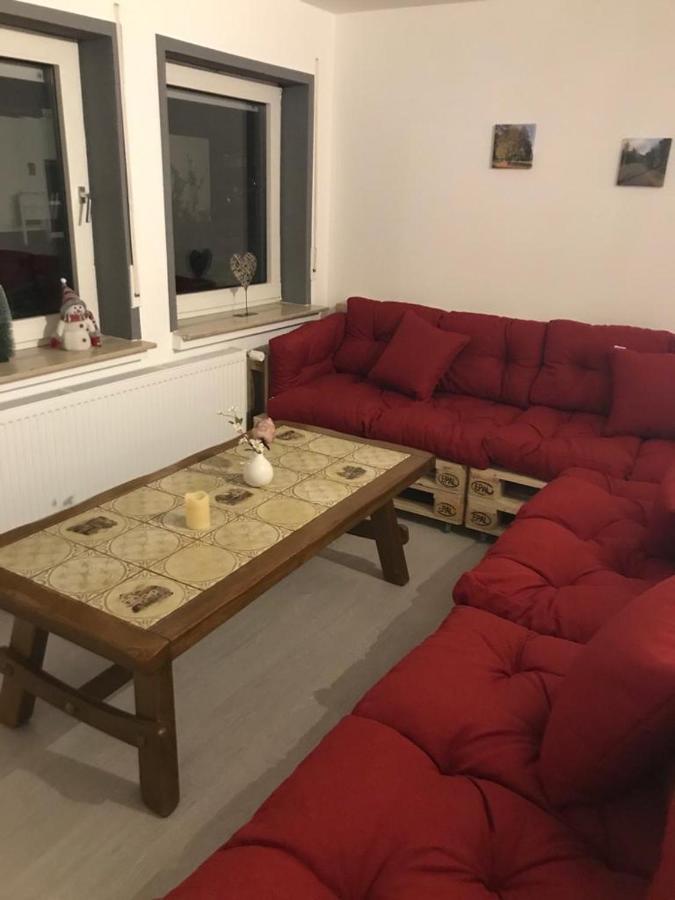 Haus Astenblick In Winterberg Fuer Bis Zu 35 Personen Fuer Wanderveranstaltungen Und Familienfeiern Luaran gambar