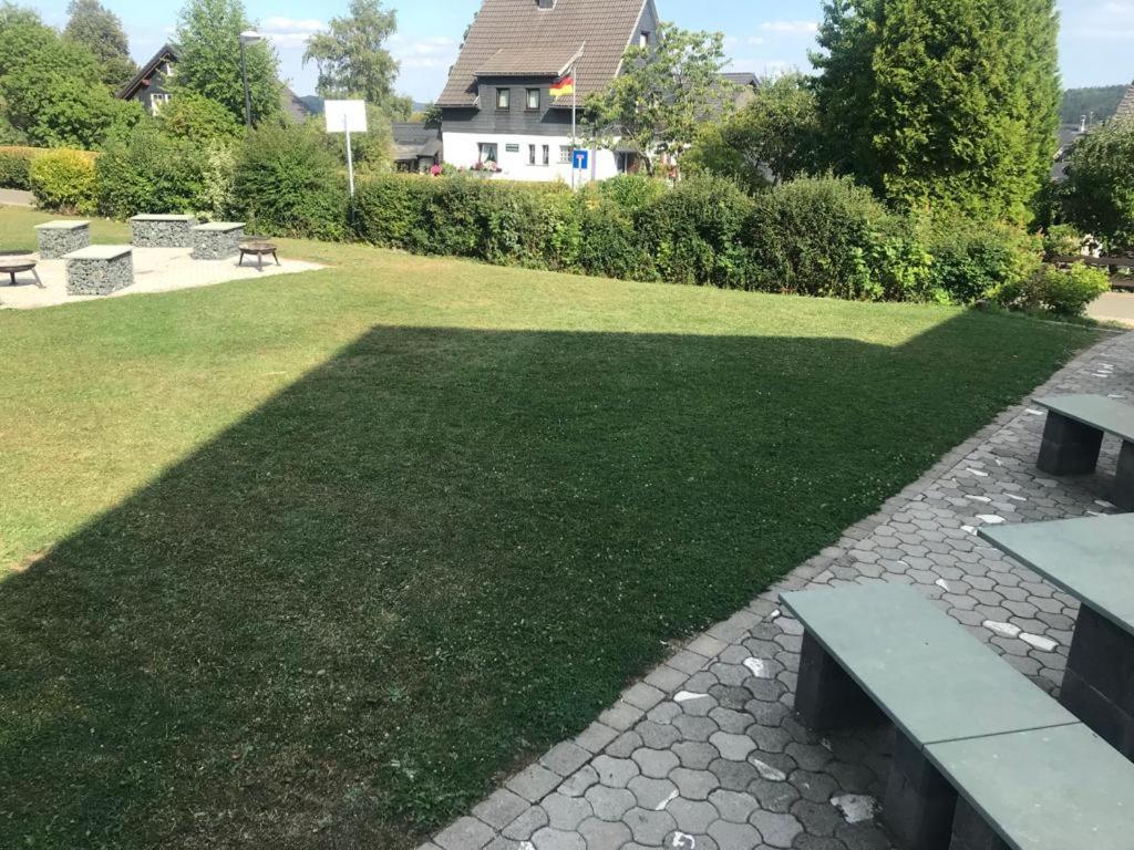 Haus Astenblick In Winterberg Fuer Bis Zu 35 Personen Fuer Wanderveranstaltungen Und Familienfeiern Luaran gambar