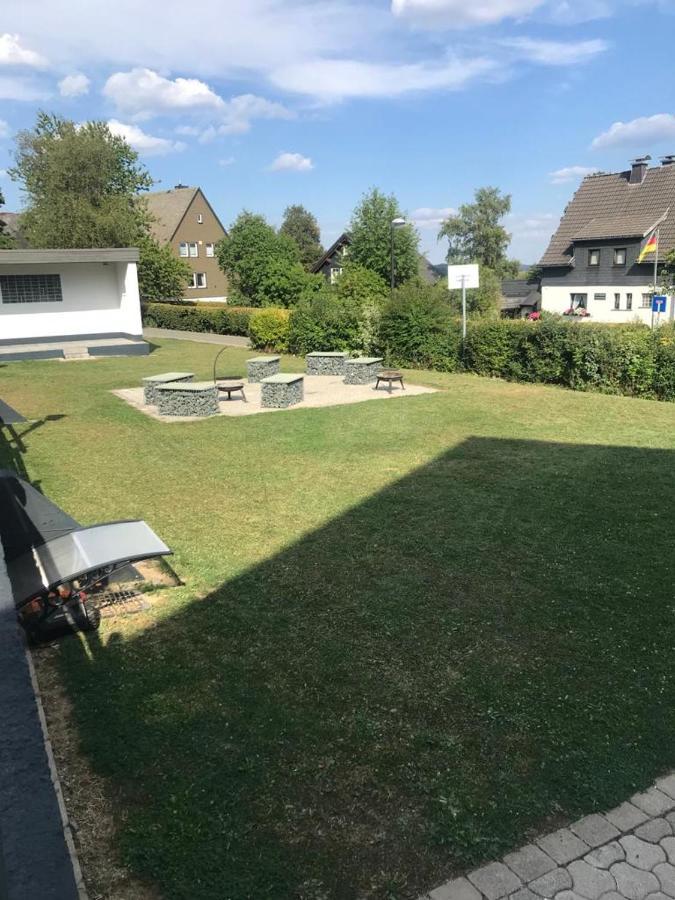 Haus Astenblick In Winterberg Fuer Bis Zu 35 Personen Fuer Wanderveranstaltungen Und Familienfeiern Luaran gambar