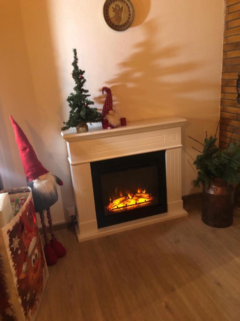 Haus Astenblick In Winterberg Fuer Bis Zu 35 Personen Fuer Wanderveranstaltungen Und Familienfeiern Luaran gambar