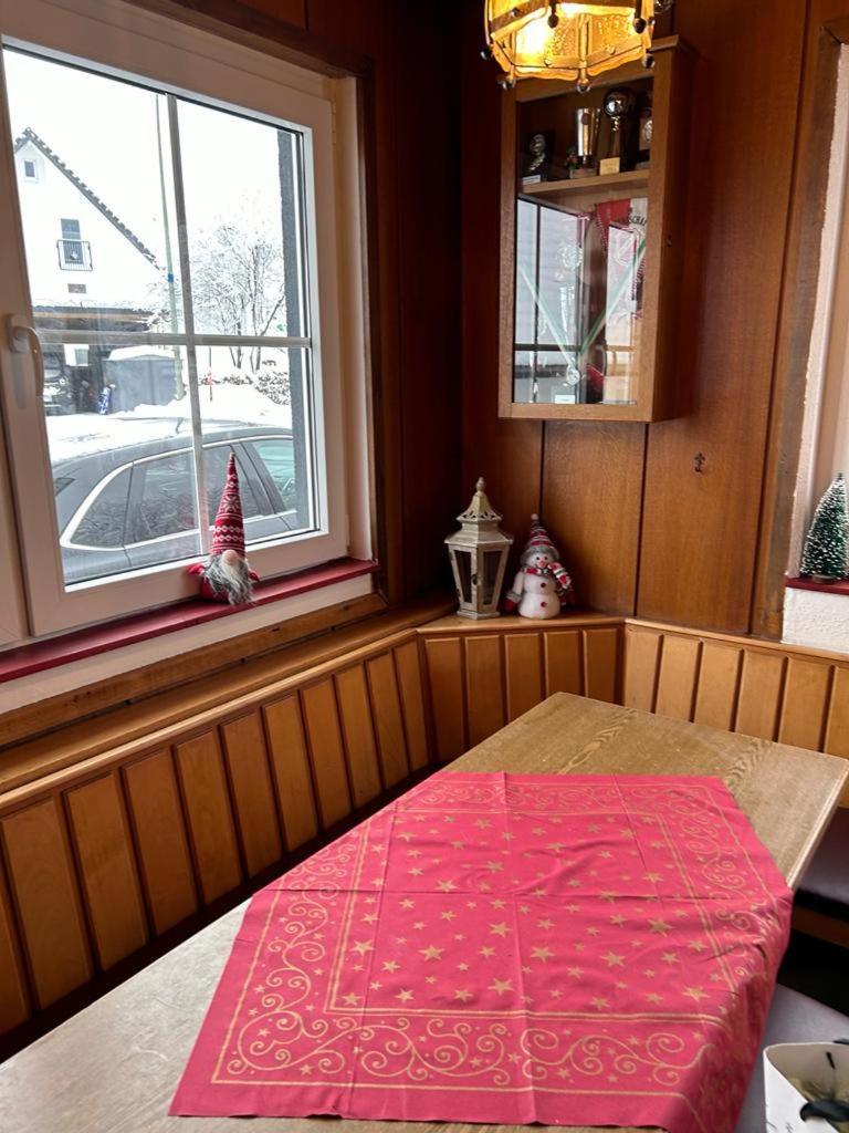 Haus Astenblick In Winterberg Fuer Bis Zu 35 Personen Fuer Wanderveranstaltungen Und Familienfeiern Luaran gambar